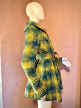 Lade das Bild in den Galerie-Viewer, Colorful Y2K Tweed Peacoat Belted Coat by Tulle for Anthropologie, Teal Blue and Yellow, Size XL
